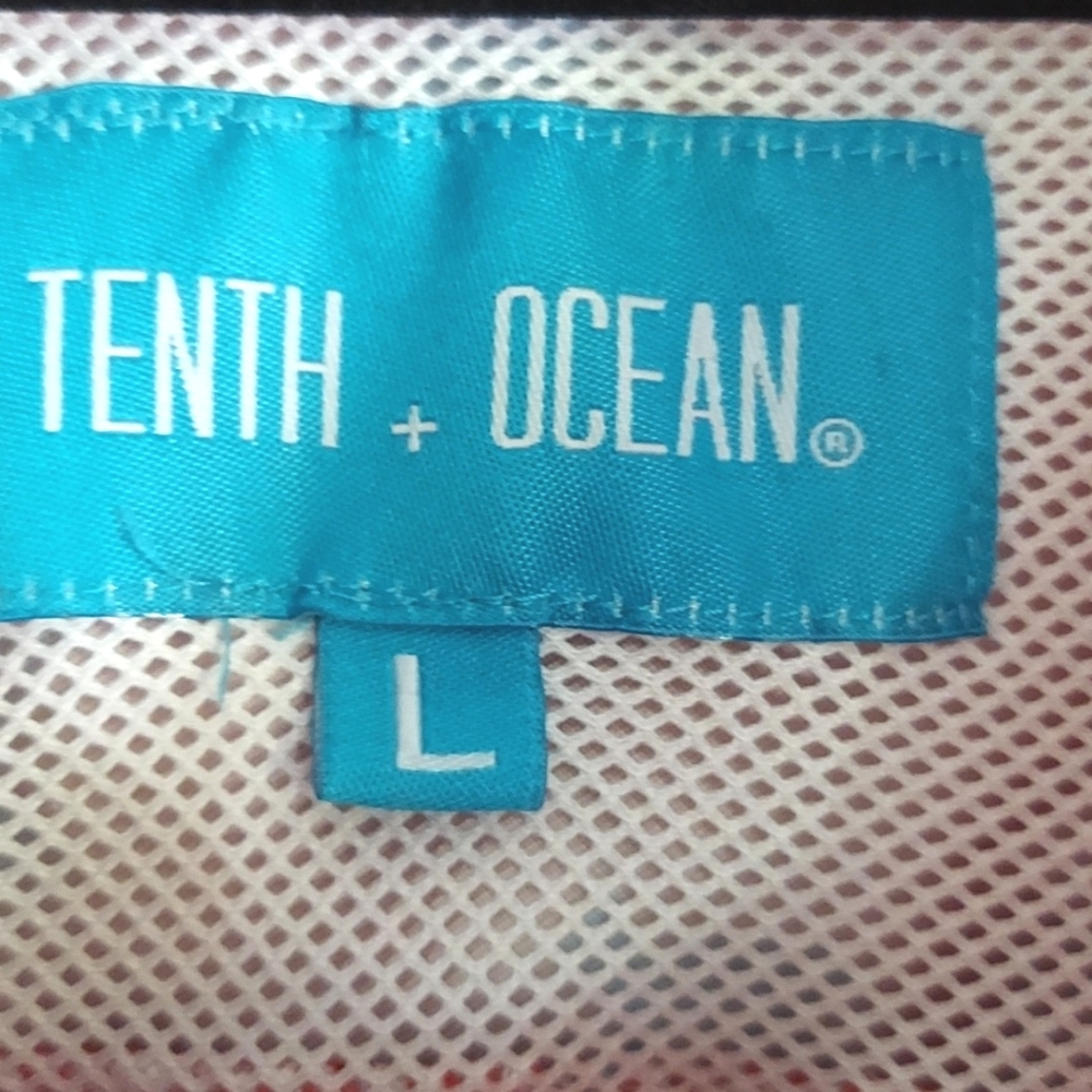 Tenth Ocean Shirt, Size L, Red with Bluebird Pattern, Mesh Backing on Shoulder - Picture 3 of 8